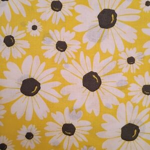 Floral with Yellow and White Daisies Cotton 1 Yard Cut